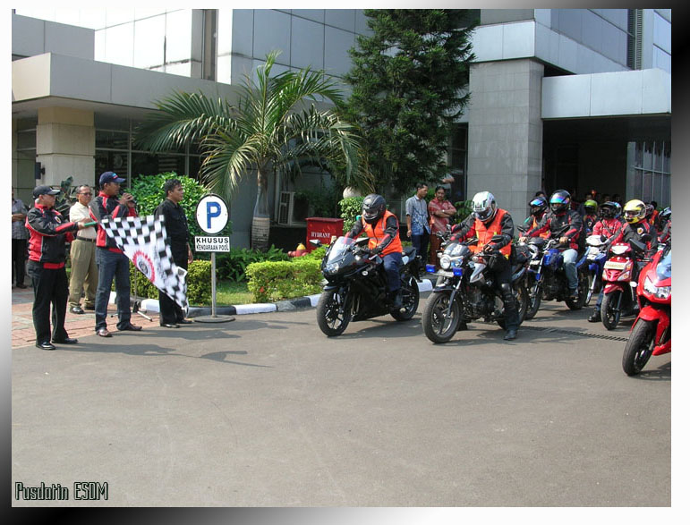 Tim EBC Kembali Lakukan Bakti Sosial dan Sosialisasi Gerakan Hemat Energi dan Air